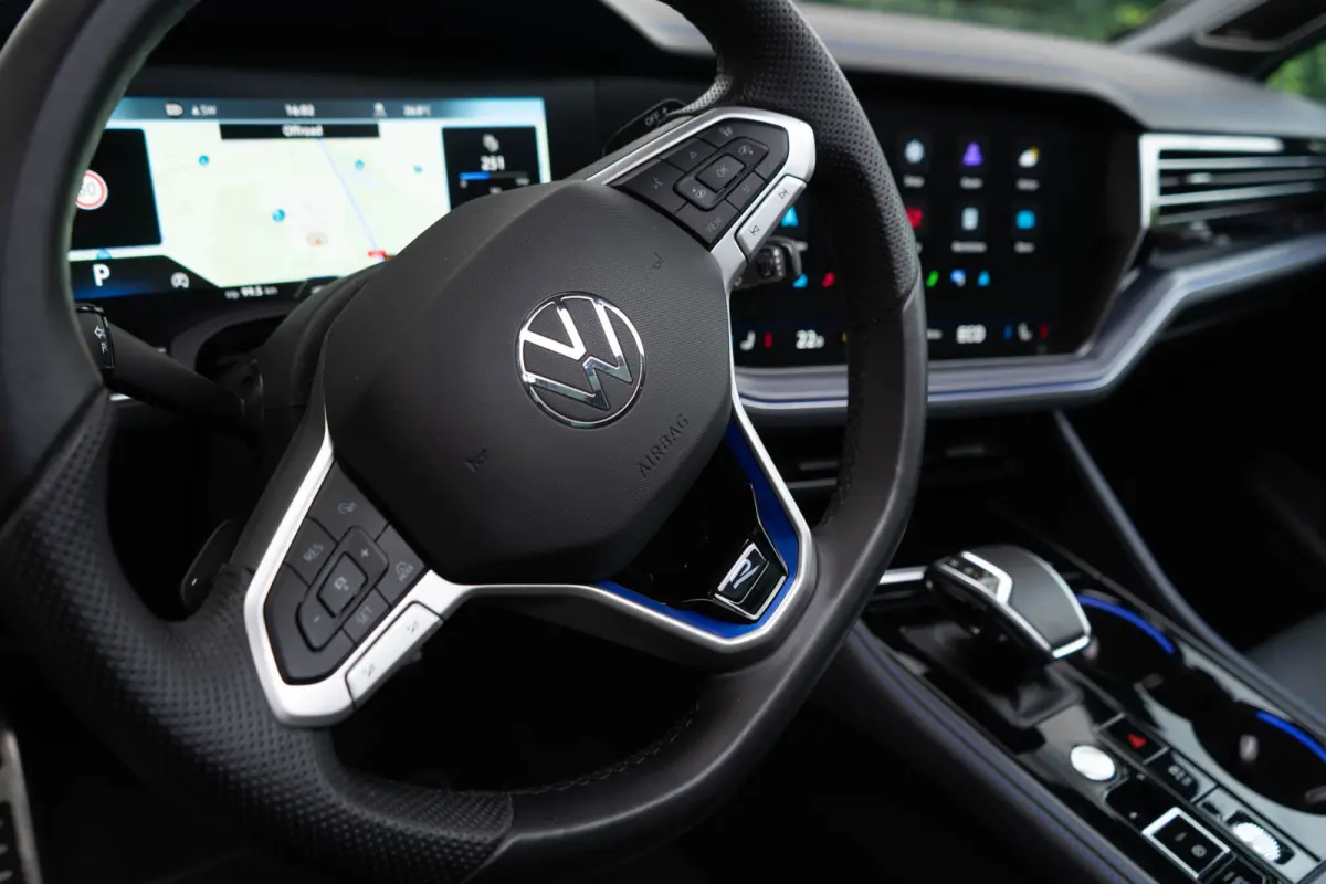 3.0 TSI eHybrid 4MOTION R / 5 jaar Fabrieksgarantie/ Puglia/ DynAudio/ Head-up/ 360 Camera/  340kW