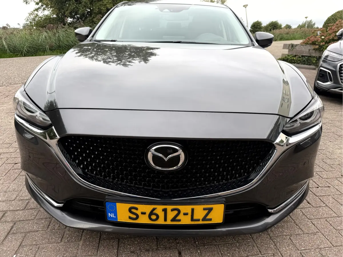 2.0 SkyActiv-G 165 Business Camera, Stoel/Stuurverwarming, App Connect etc..
