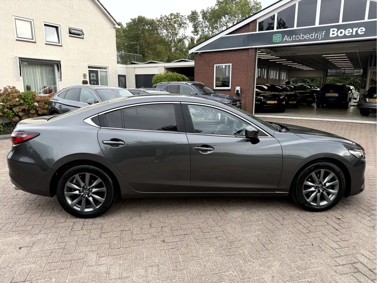 2.0 SkyActiv-G 165 Business Camera, Stoel/Stuurverwarming, App Connect etc..