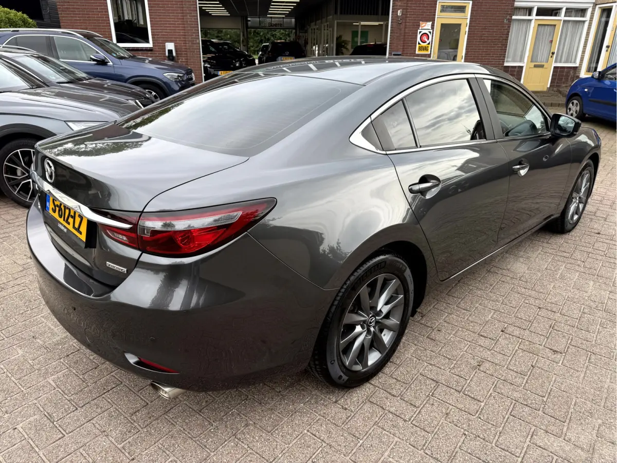 2.0 SkyActiv-G 165 Business Camera, Stoel/Stuurverwarming, App Connect etc..