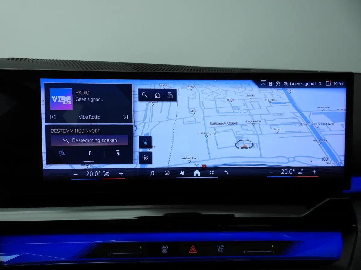 eDrive40 | M-Sportpakket | LED | HUD | Active cruise | Trekhaak | Panoramadak | Comfortzetels | DAB | Harman-kardon sound | Alu 20 inch