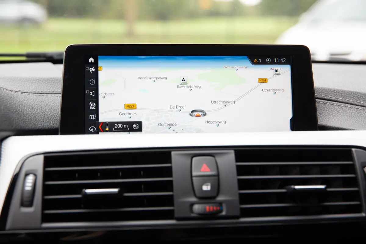 320i High Executive M-Sport , Leder, Trekhaak, Stoelverwarming, Carplay