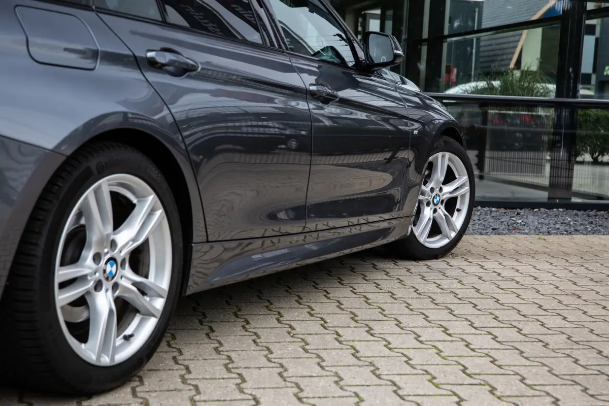 320i High Executive M-Sport , Leder, Trekhaak, Stoelverwarming, Carplay