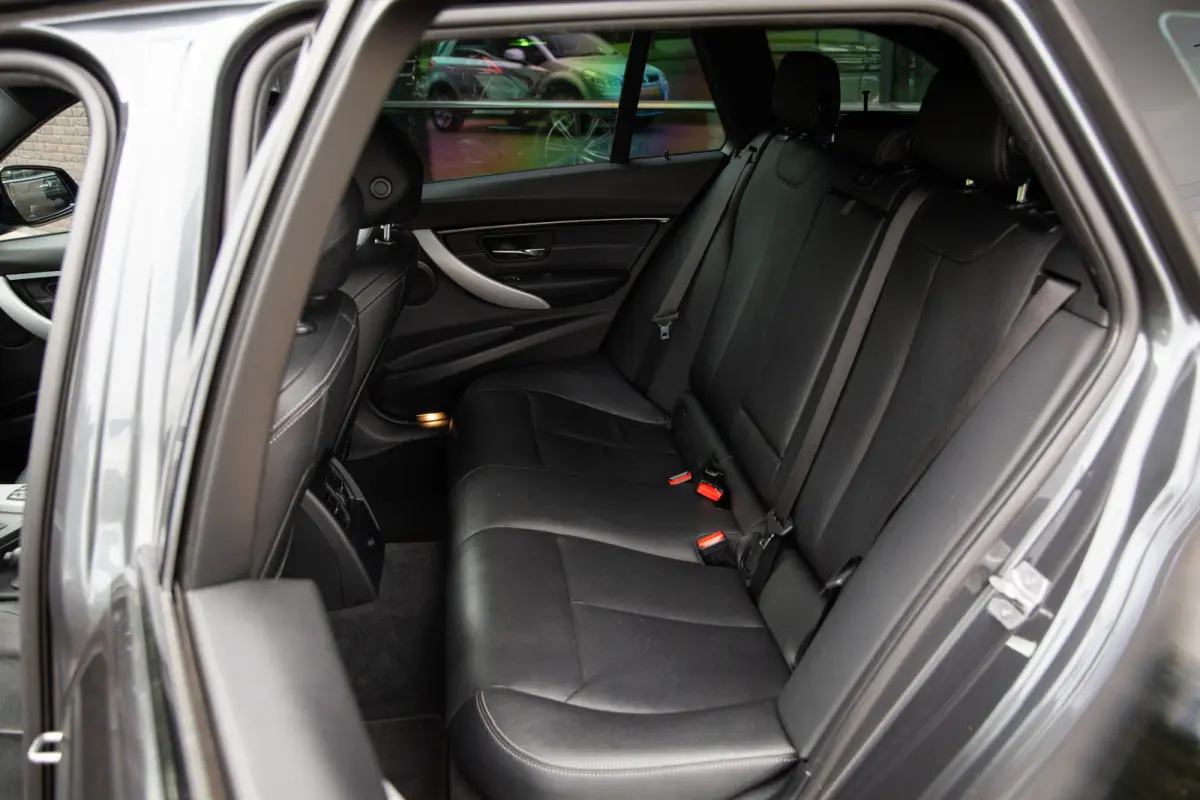 320i High Executive M-Sport , Leder, Trekhaak, Stoelverwarming, Carplay