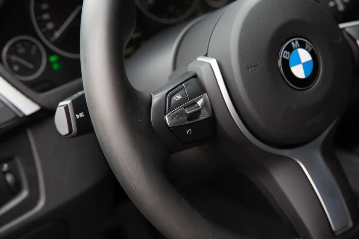 320i High Executive M-Sport , Leder, Trekhaak, Stoelverwarming, Carplay