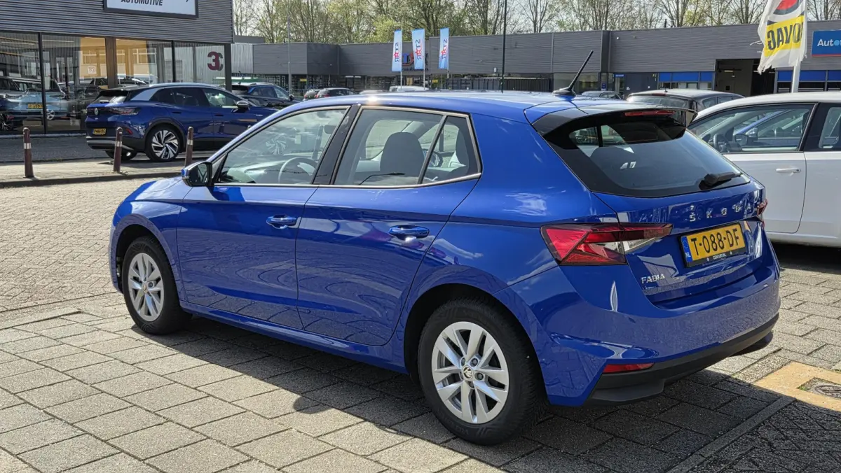 1.0 TSI Active Full LED  15inch LM Origineel NL-auto 26.245km met NAP!