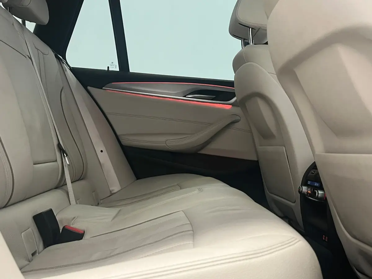 520d High Executive / Pano / HUD / ACC