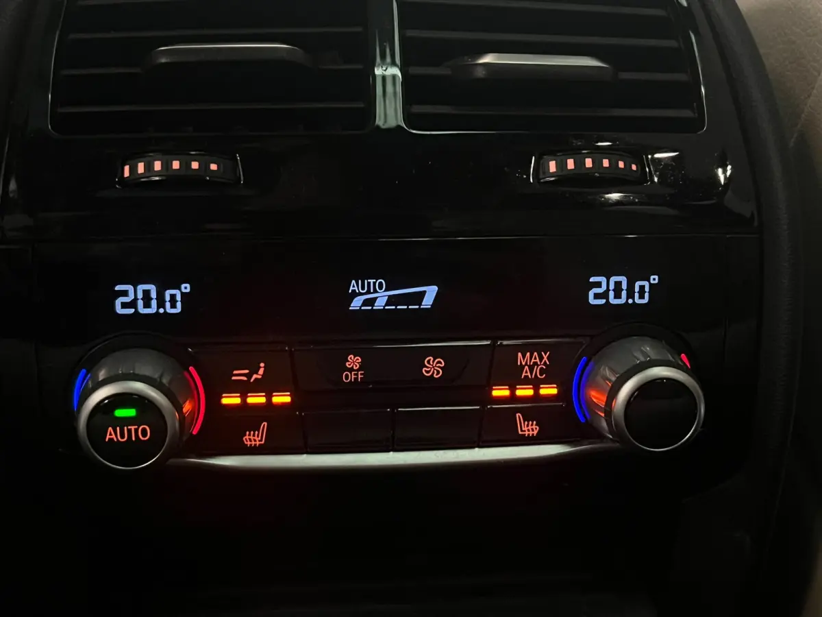 520d High Executive / Pano / HUD / ACC