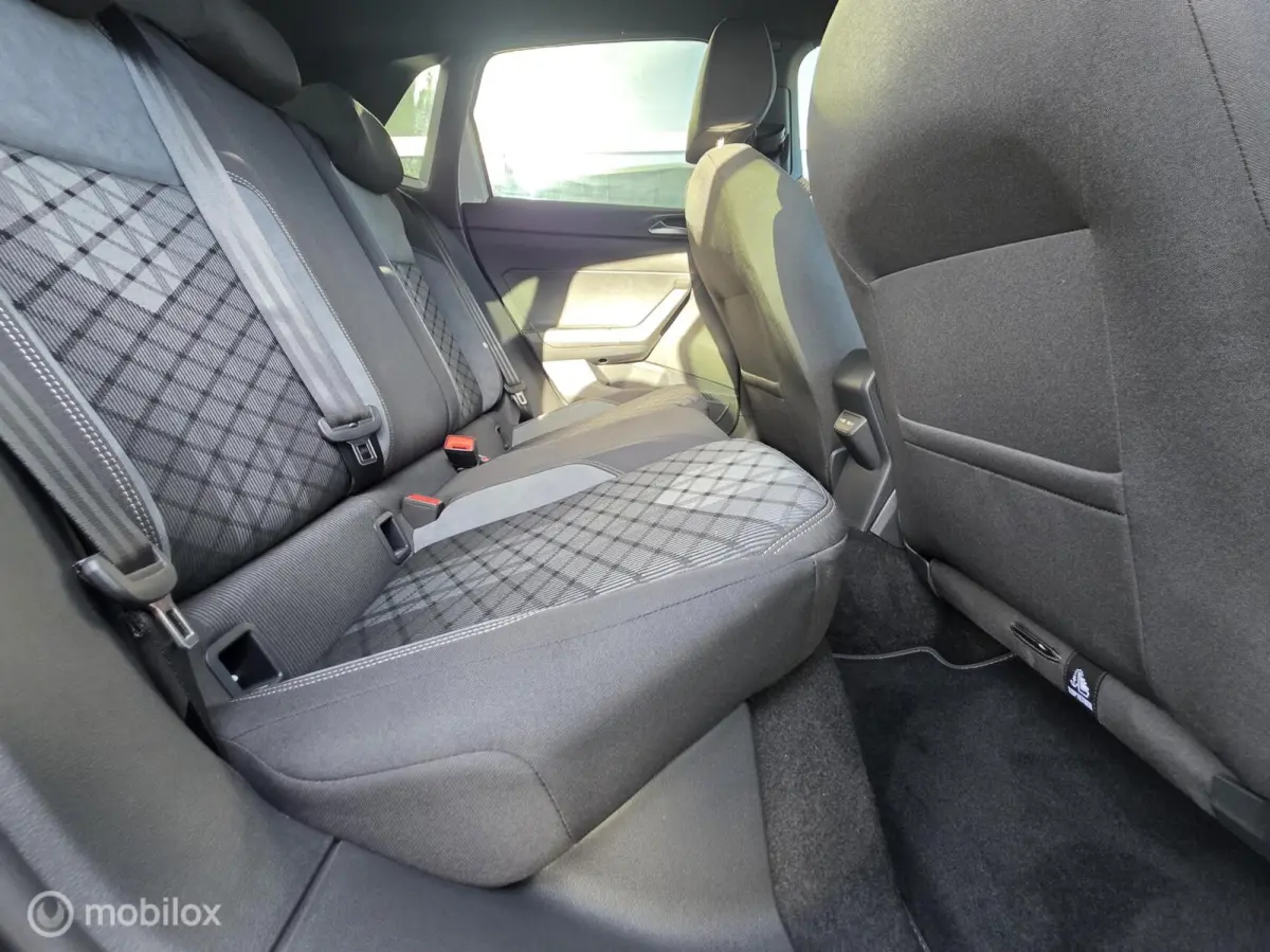 1.0 TSI DSG 3X R-Line IQ|Stoelv|Carplay|Clima