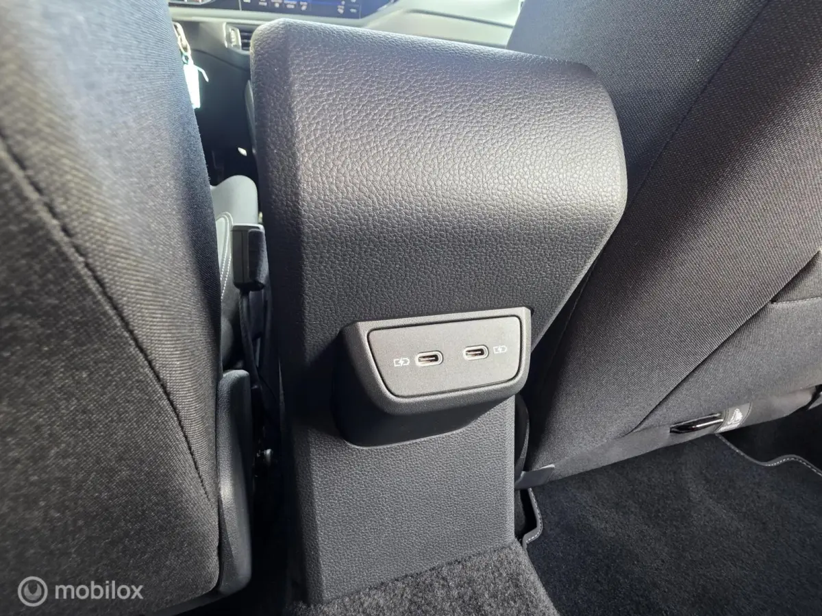 1.0 TSI DSG 3X R-Line IQ|Stoelv|Carplay|Clima