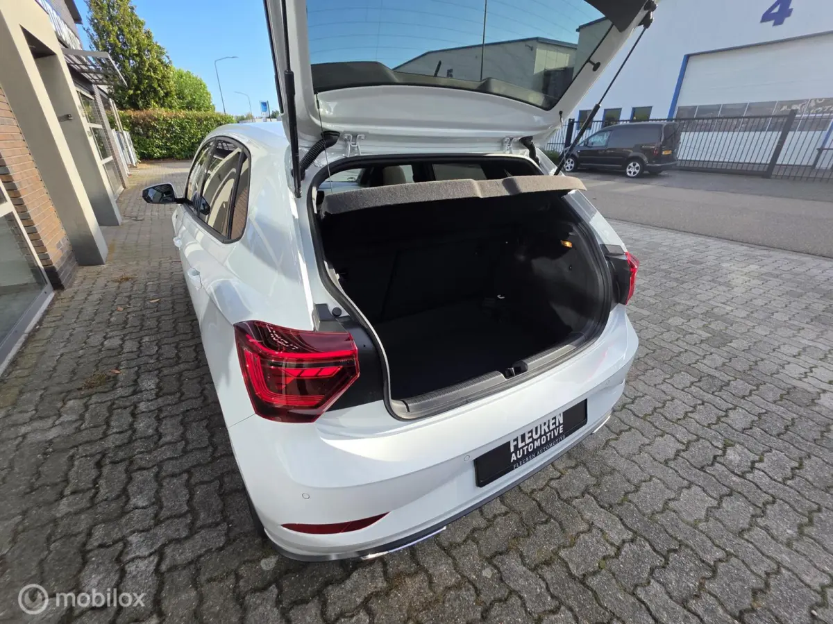 1.0 TSI DSG 3X R-Line IQ|Stoelv|Carplay|Clima