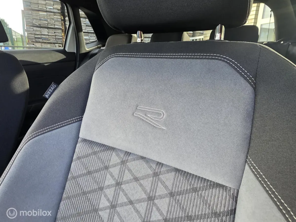 1.0 TSI DSG 3X R-Line IQ|Stoelv|Carplay|Clima
