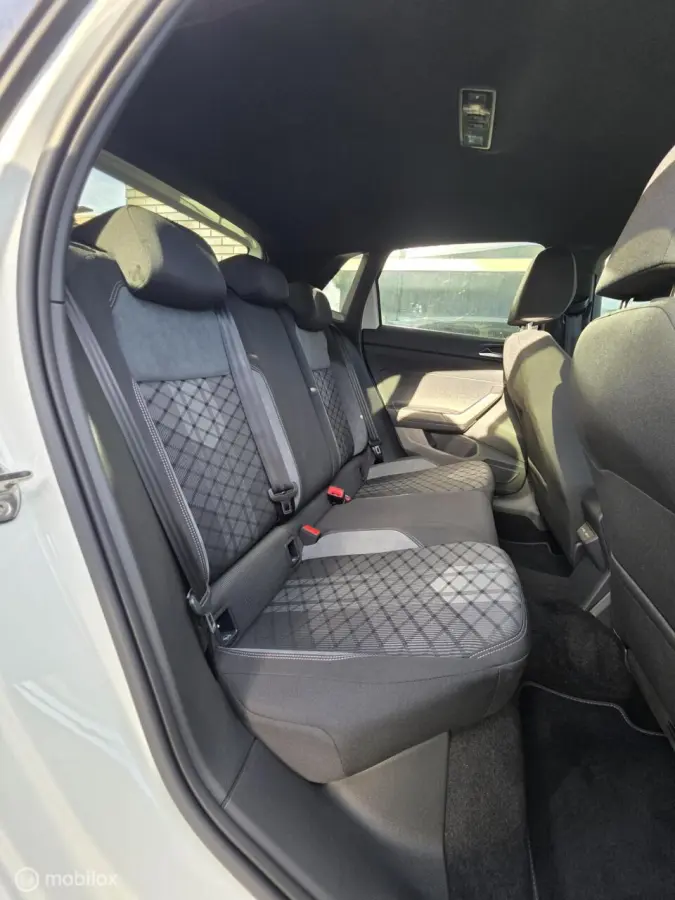 1.0 TSI DSG 3X R-Line IQ|Stoelv|Carplay|Clima