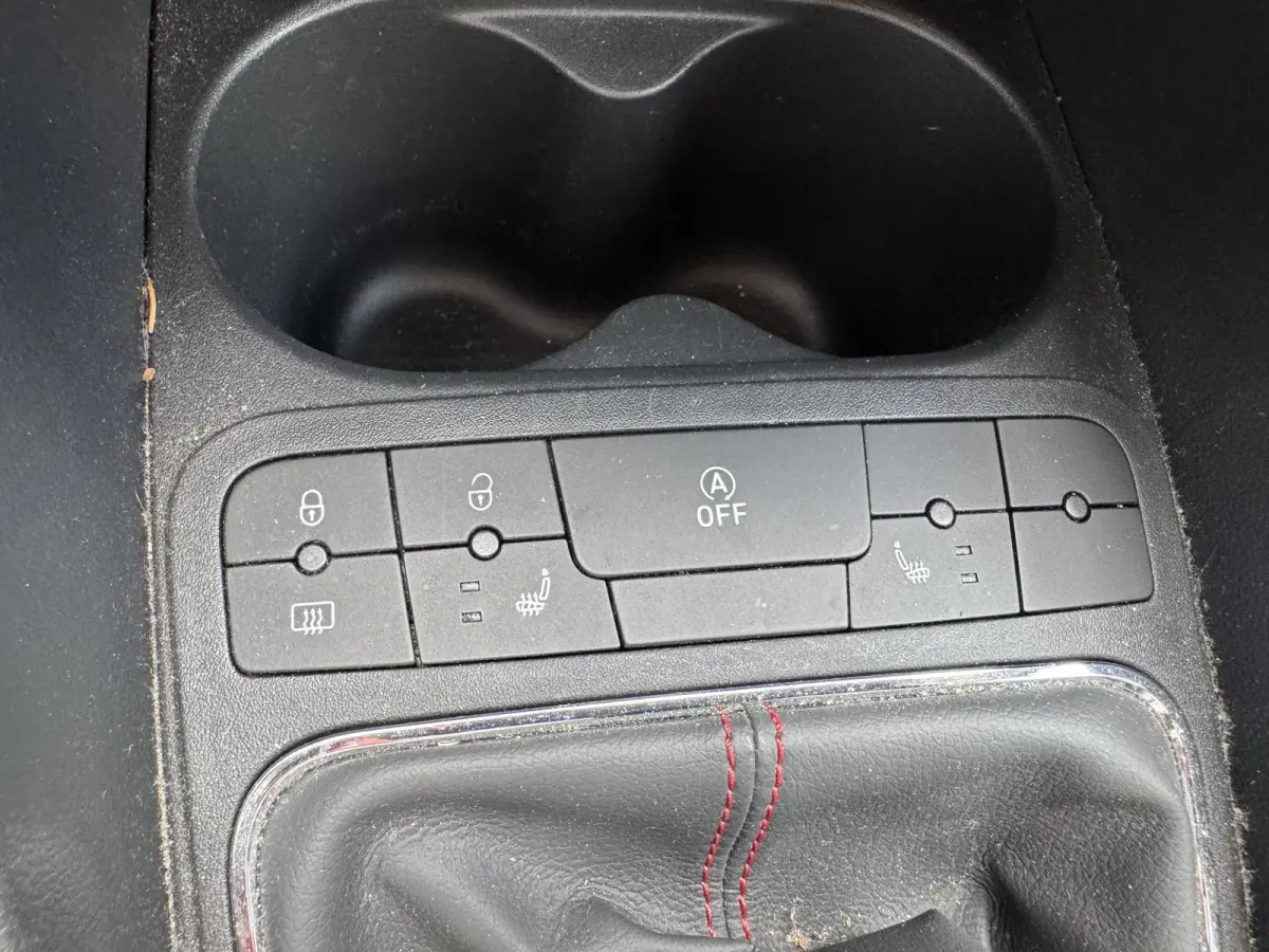 1.0 EcoTSI FR Connect