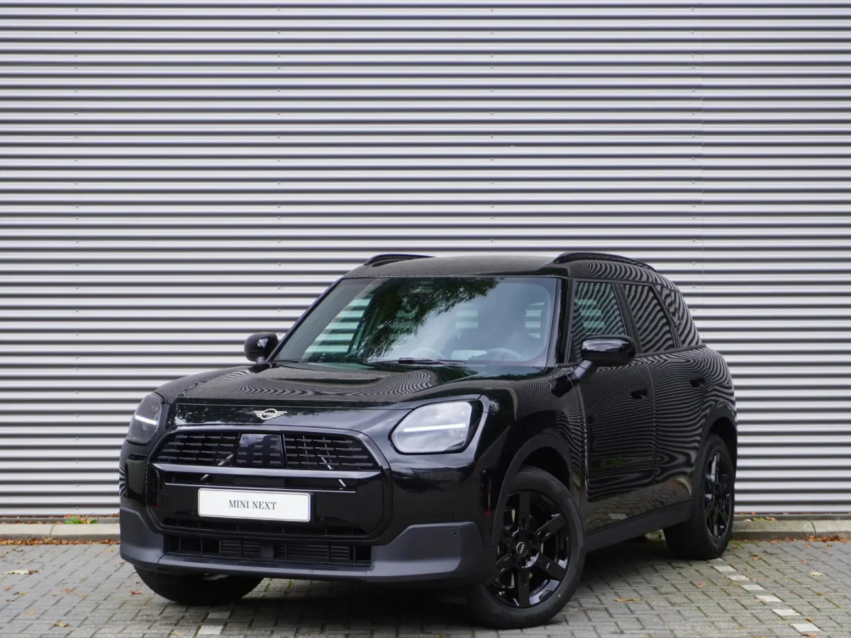 C | Black Multitone | Extra getint glas | Driving Assistant | MINI Head-Up Display | Parking Assistant