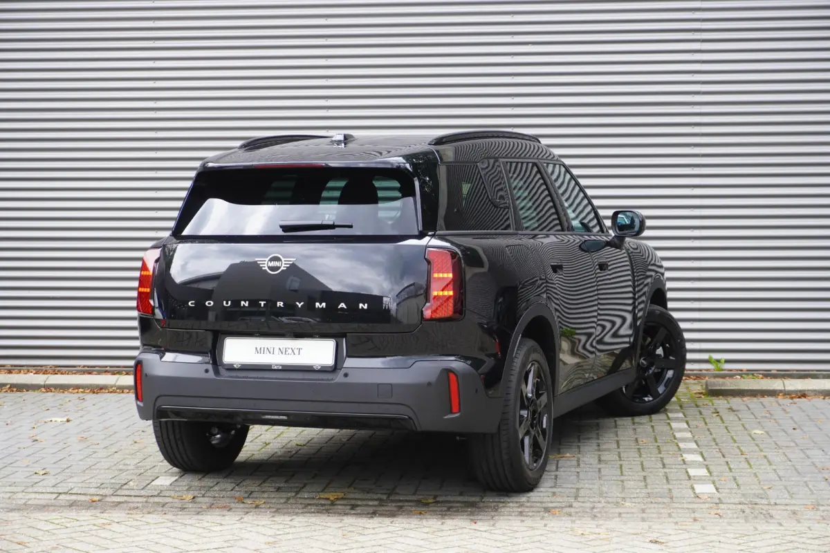 C | Black Multitone | Extra getint glas | Driving Assistant | MINI Head-Up Display | Parking Assistant