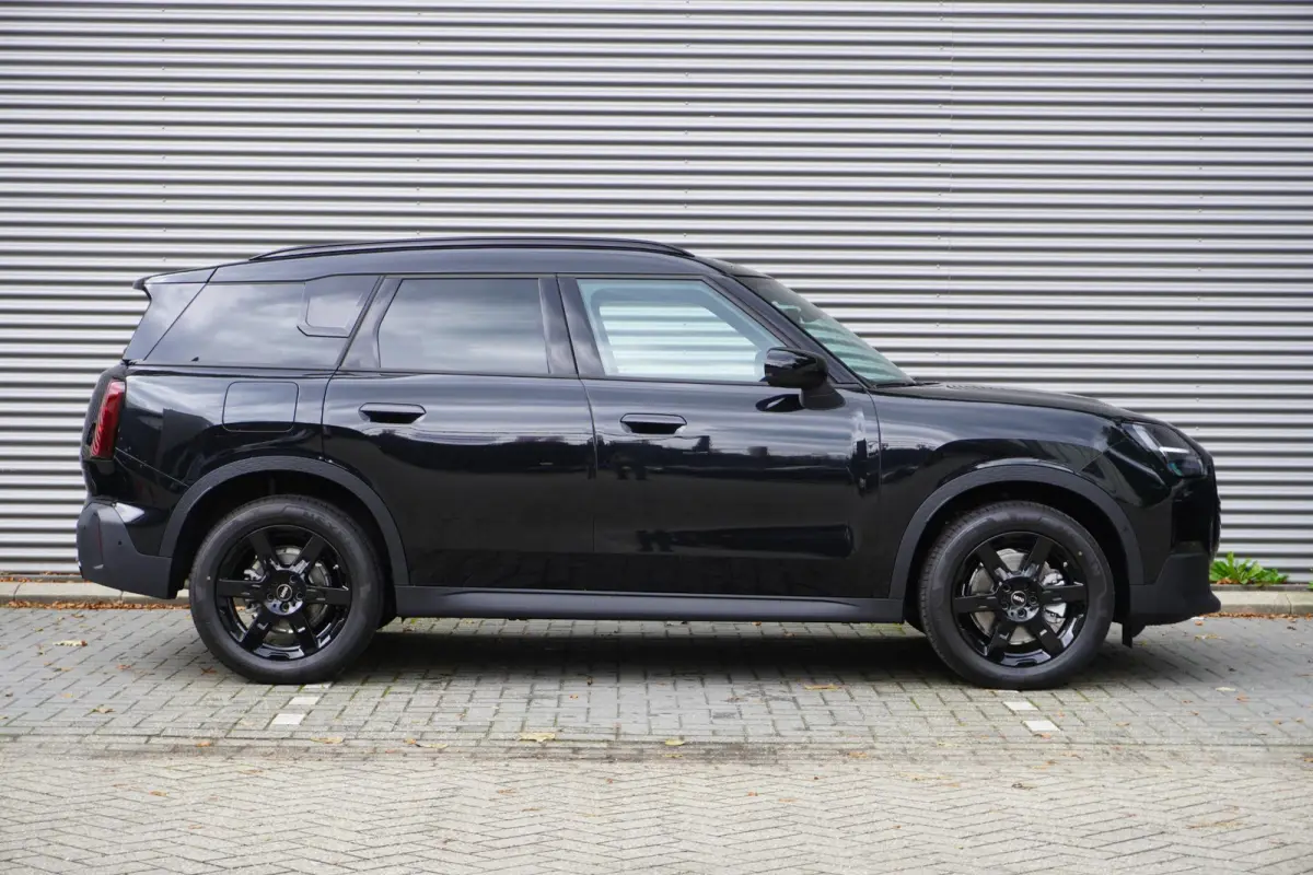 C | Black Multitone | Extra getint glas | Driving Assistant | MINI Head-Up Display | Parking Assistant