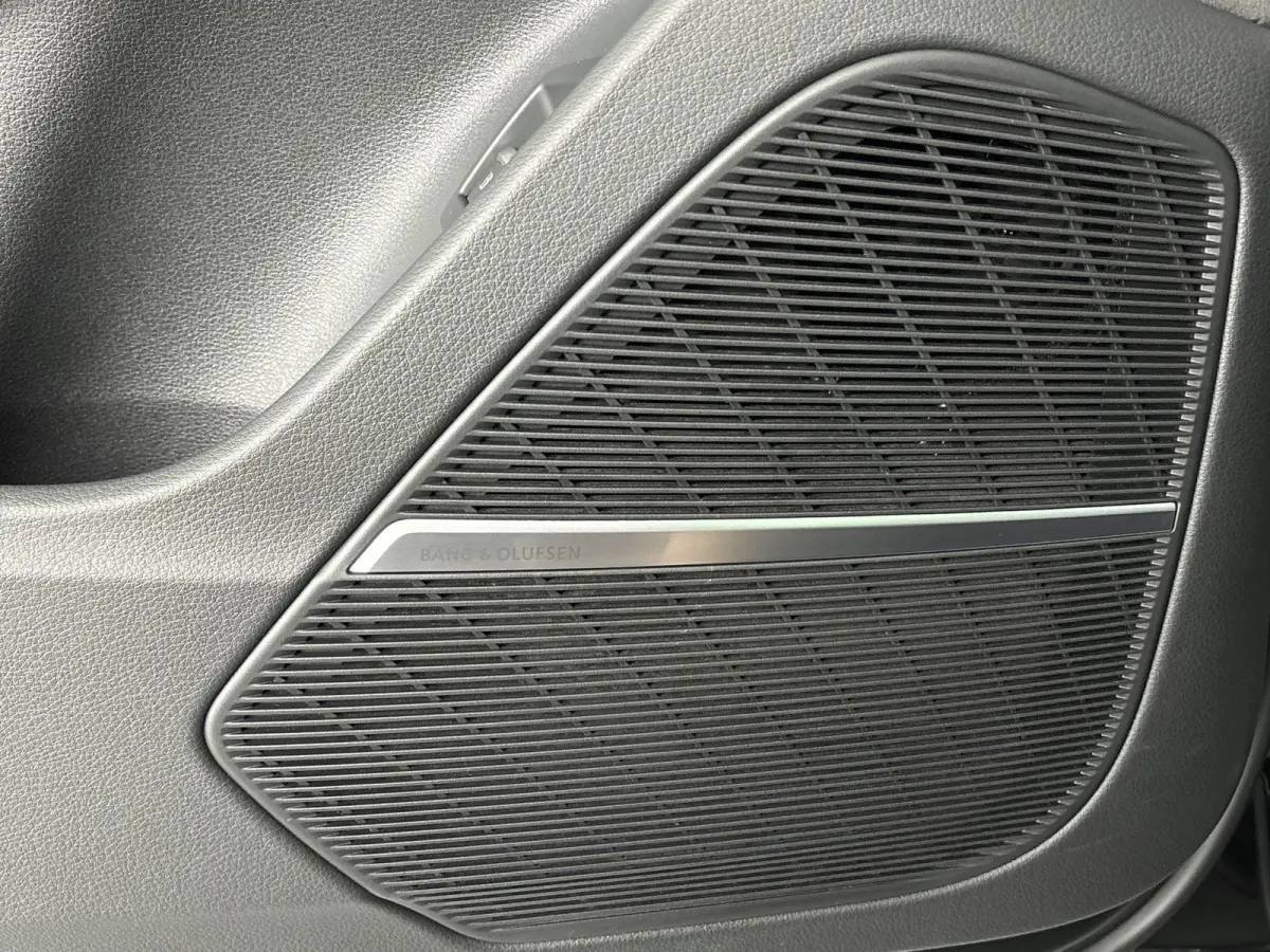 60 TFSI e quattro Competition 462 PK | S-line | Automaat | Camera | Panoramadak | Bang & Olufsen Premium 3D | Cruise Control | Stoelverwarming | Virtual Cockpit | HD LED Matrix | Lichtmetale