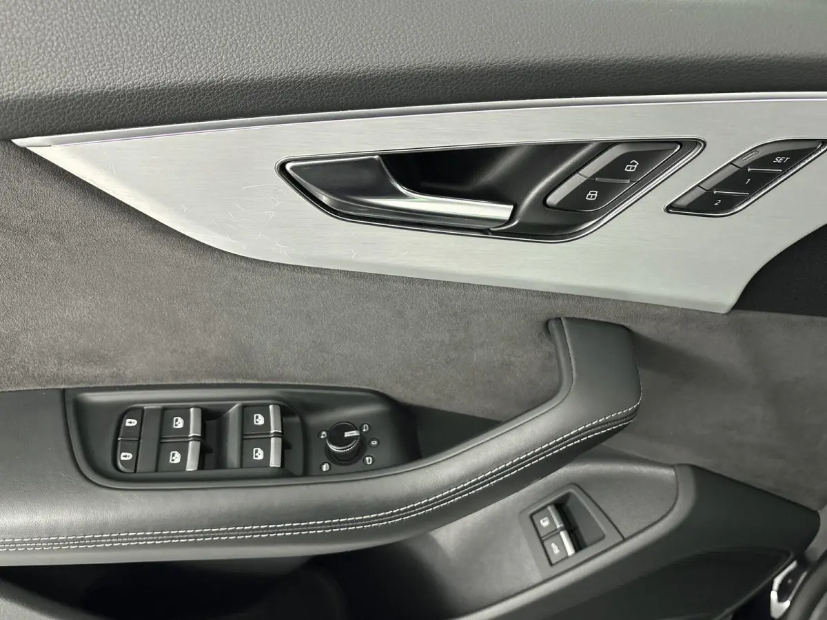 60 TFSI e quattro Competition 462 PK | S-line | Automaat | Camera | Panoramadak | Bang & Olufsen Premium 3D | Cruise Control | Stoelverwarming | Virtual Cockpit | HD LED Matrix | Lichtmetale