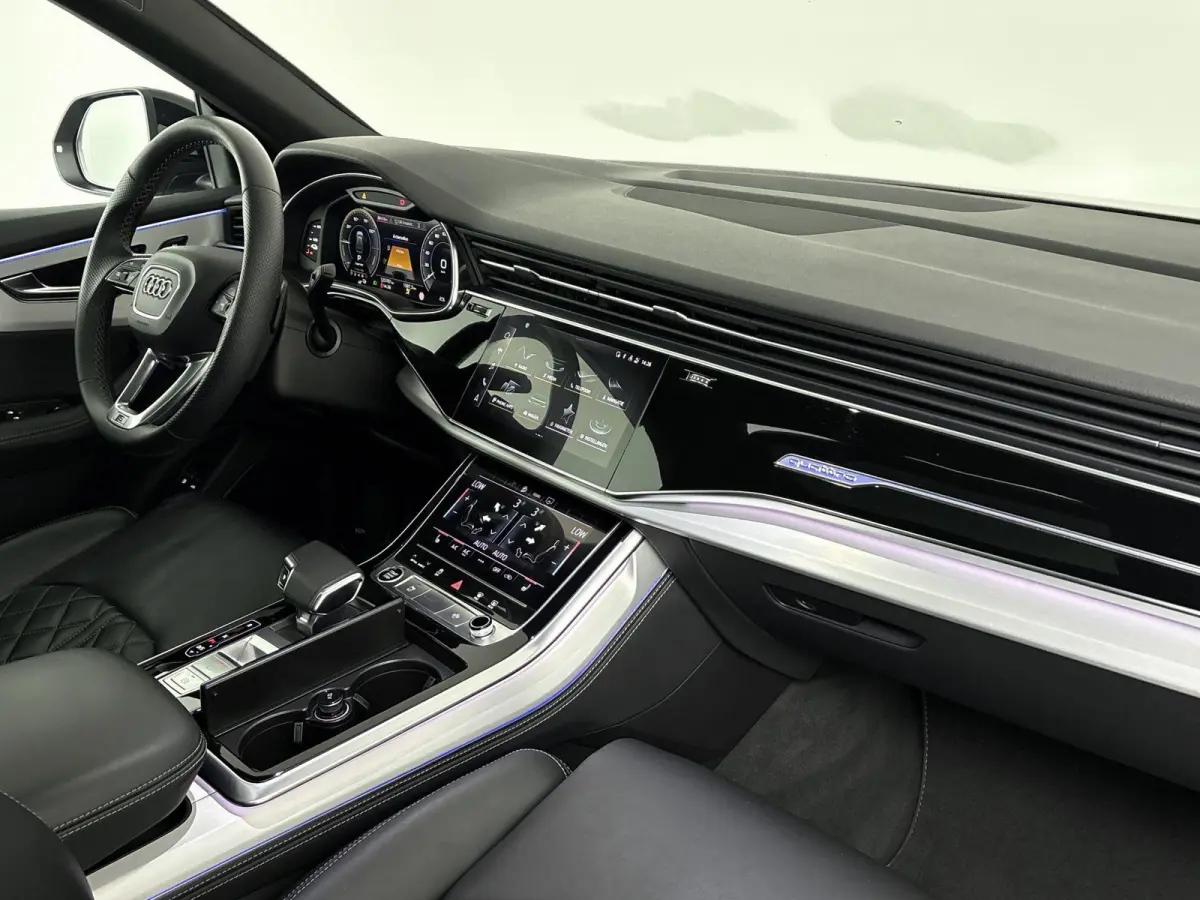 60 TFSI e quattro Competition 462 PK | S-line | Automaat | Camera | Panoramadak | Bang & Olufsen Premium 3D | Cruise Control | Stoelverwarming | Virtual Cockpit | HD LED Matrix | Lichtmetale