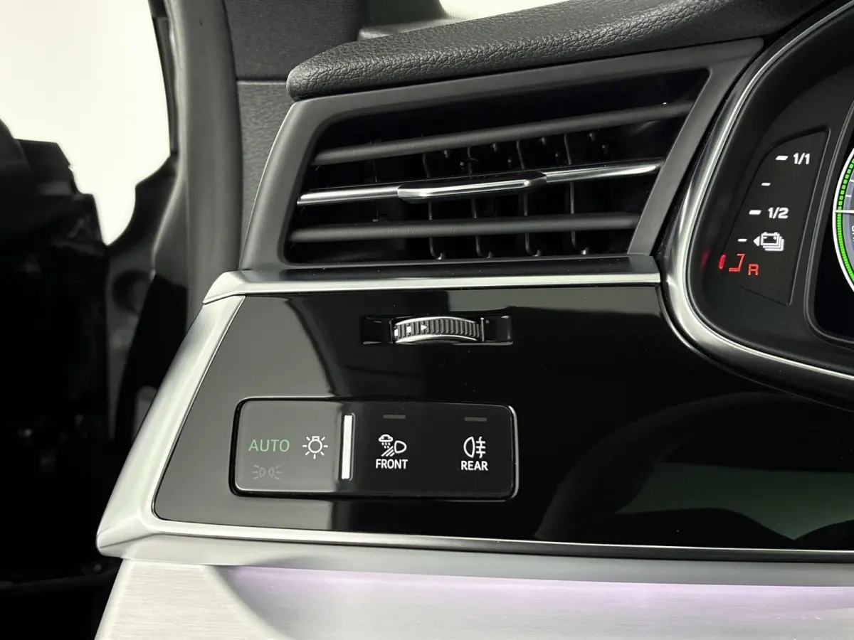60 TFSI e quattro Competition 462 PK | S-line | Automaat | Camera | Panoramadak | Bang & Olufsen Premium 3D | Cruise Control | Stoelverwarming | Virtual Cockpit | HD LED Matrix | Lichtmetale