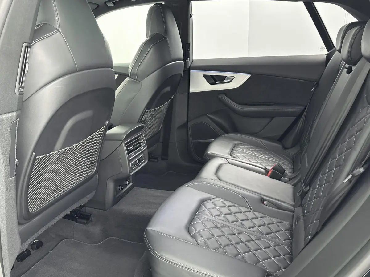 60 TFSI e quattro Competition 462 PK | S-line | Automaat | Camera | Panoramadak | Bang & Olufsen Premium 3D | Cruise Control | Stoelverwarming | Virtual Cockpit | HD LED Matrix | Lichtmetale