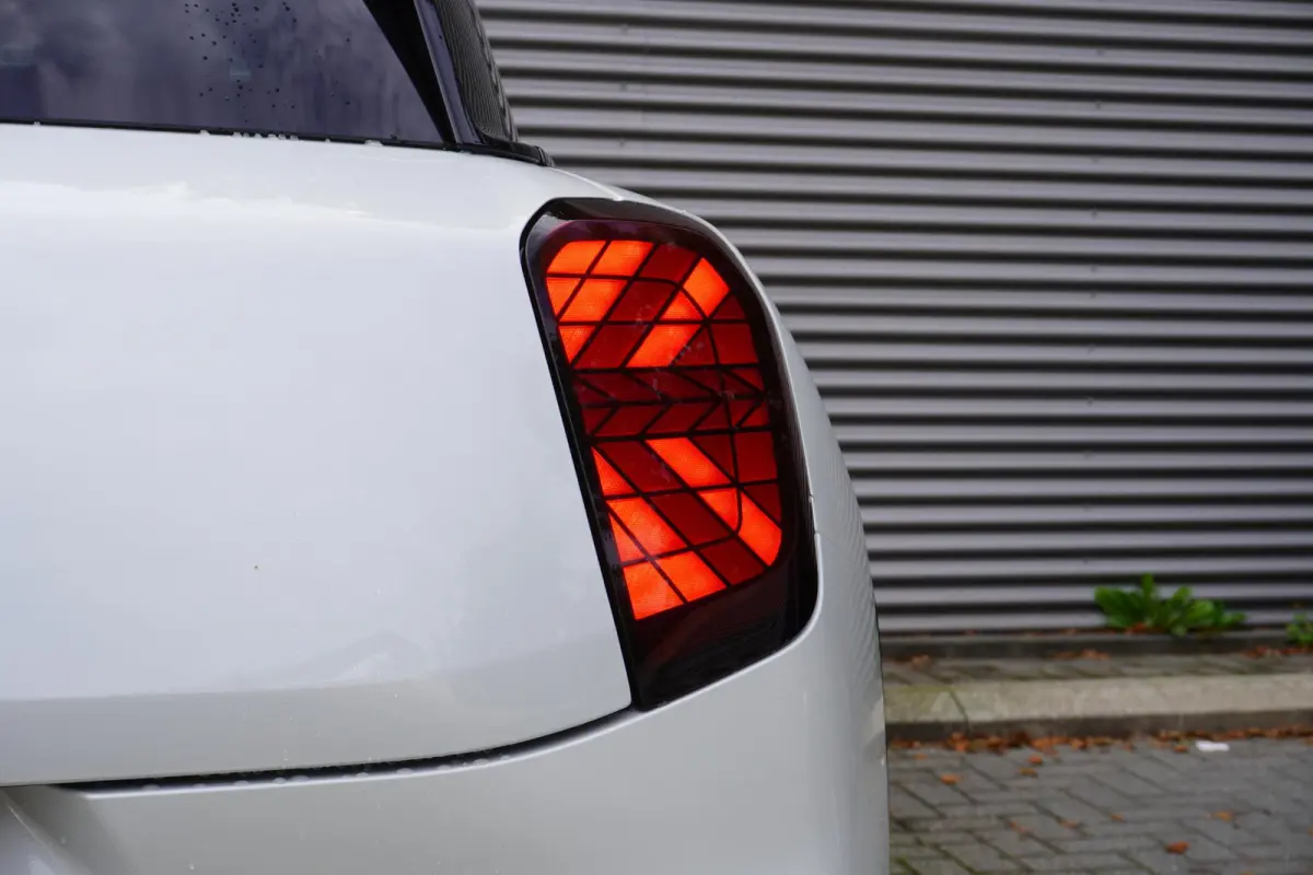 E | John Cooper Works Uitvoering | Pakket L | Glazen panoramadak | Extra getint glas | HIFI System Harman Kardon