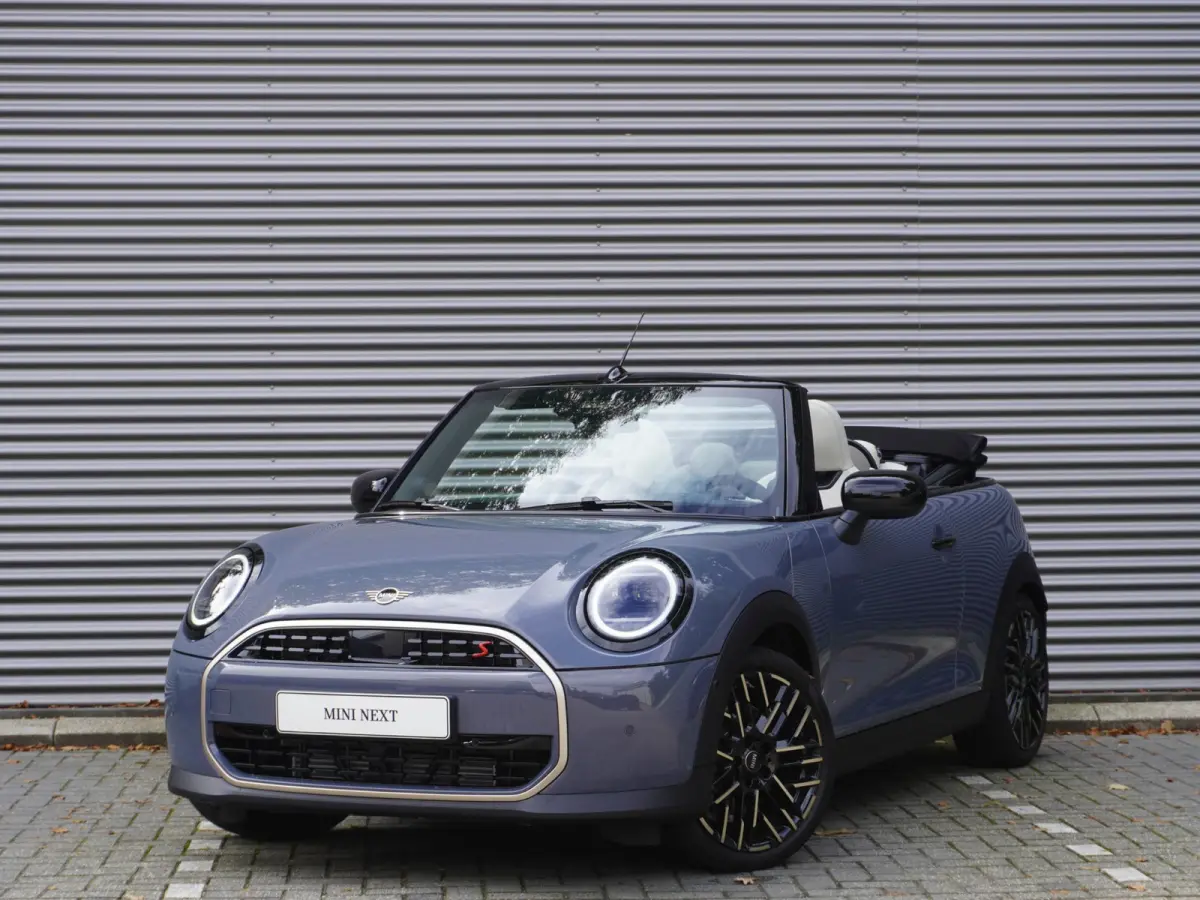 S | Pakket M | Driving Assistant | HIFI System Harman Kardon | MINI Head-Up Display | Comfort Access