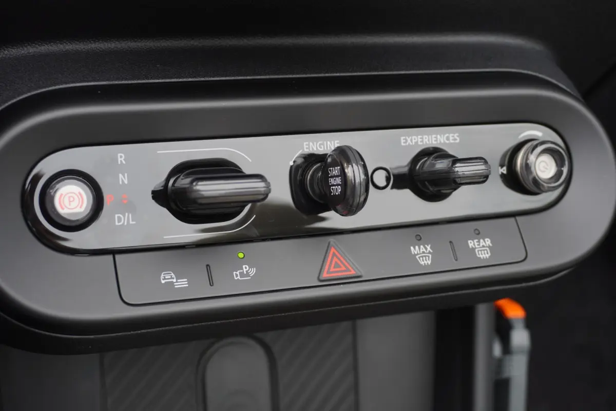 S | Pakket M | Driving Assistant | HIFI System Harman Kardon | MINI Head-Up Display | Comfort Access
