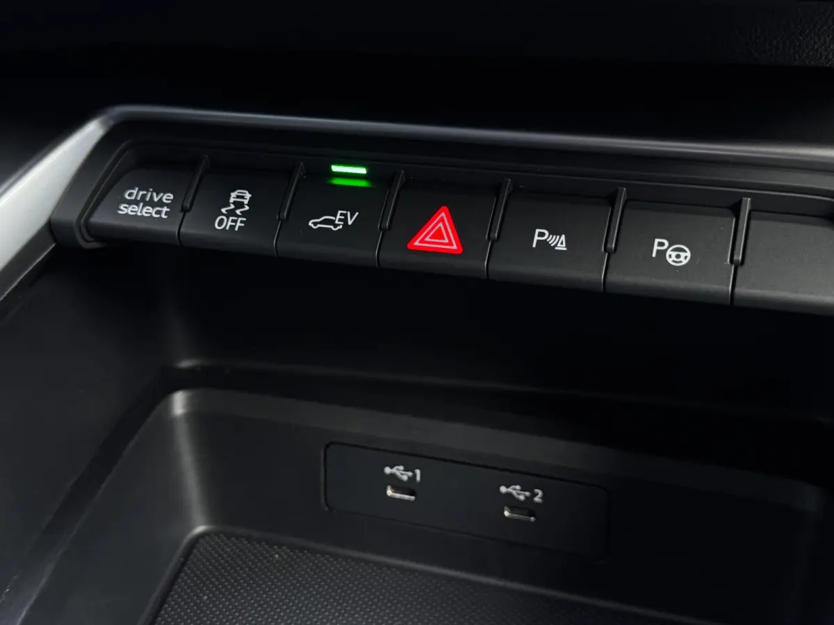 40 TFSI e 204 PK Advanced edition | 93 % SOH | Audi dealer onderhouden | Camera | Stoelverwarming