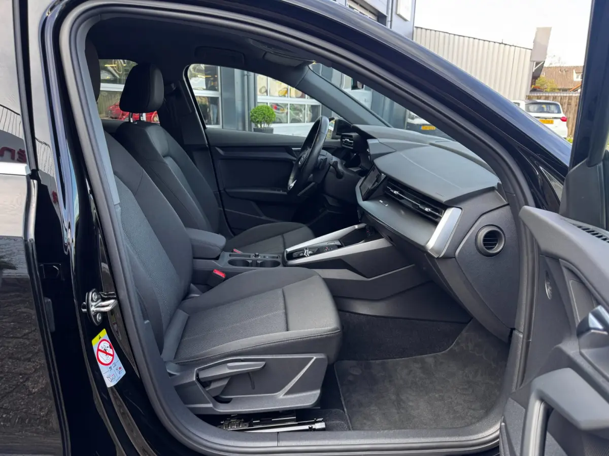 40 TFSI e 204 PK Advanced edition | 93 % SOH | Audi dealer onderhouden | Camera | Stoelverwarming