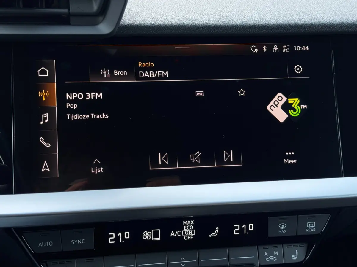 40 TFSI e 204 PK Advanced edition | 93 % SOH | Audi dealer onderhouden | Camera | Stoelverwarming