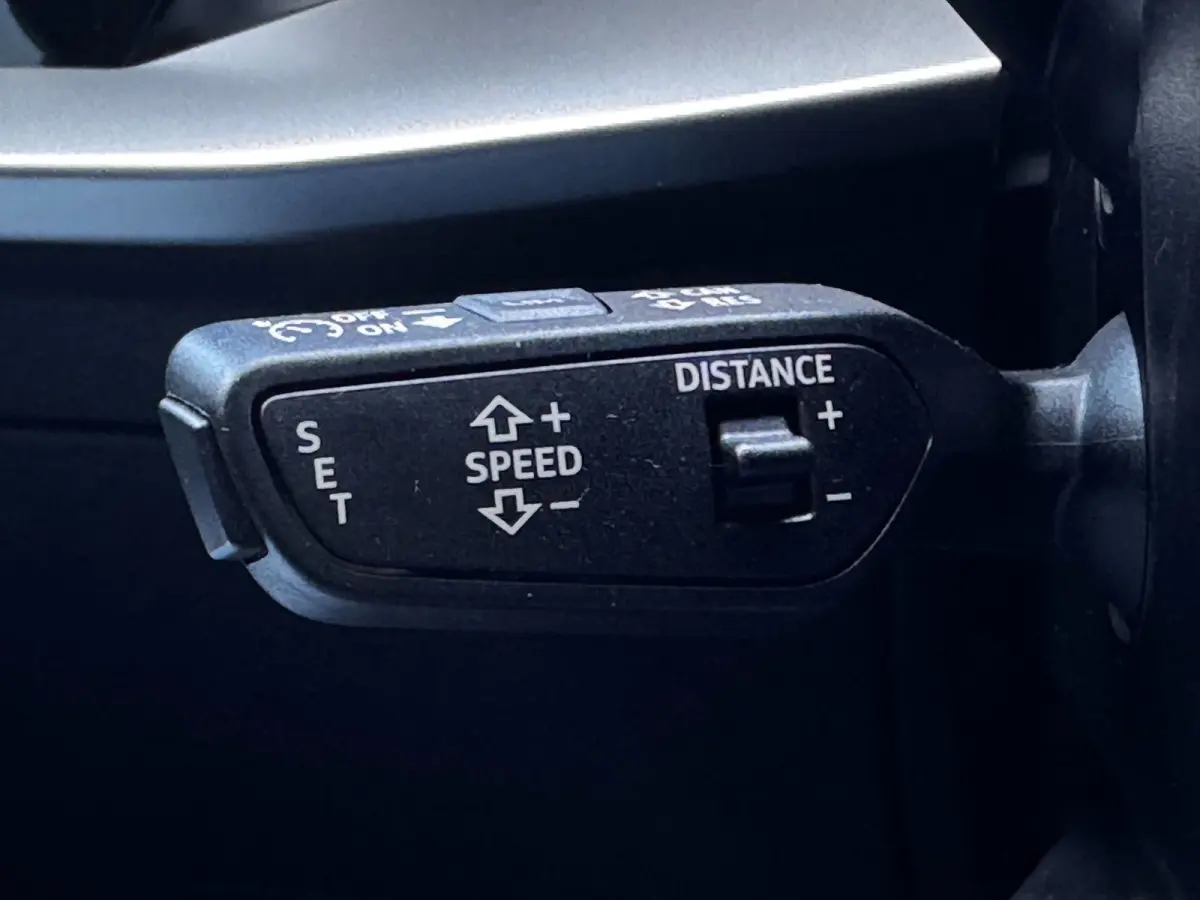 40 TFSI e 204 PK Advanced edition | 93 % SOH | Audi dealer onderhouden | Camera | Stoelverwarming