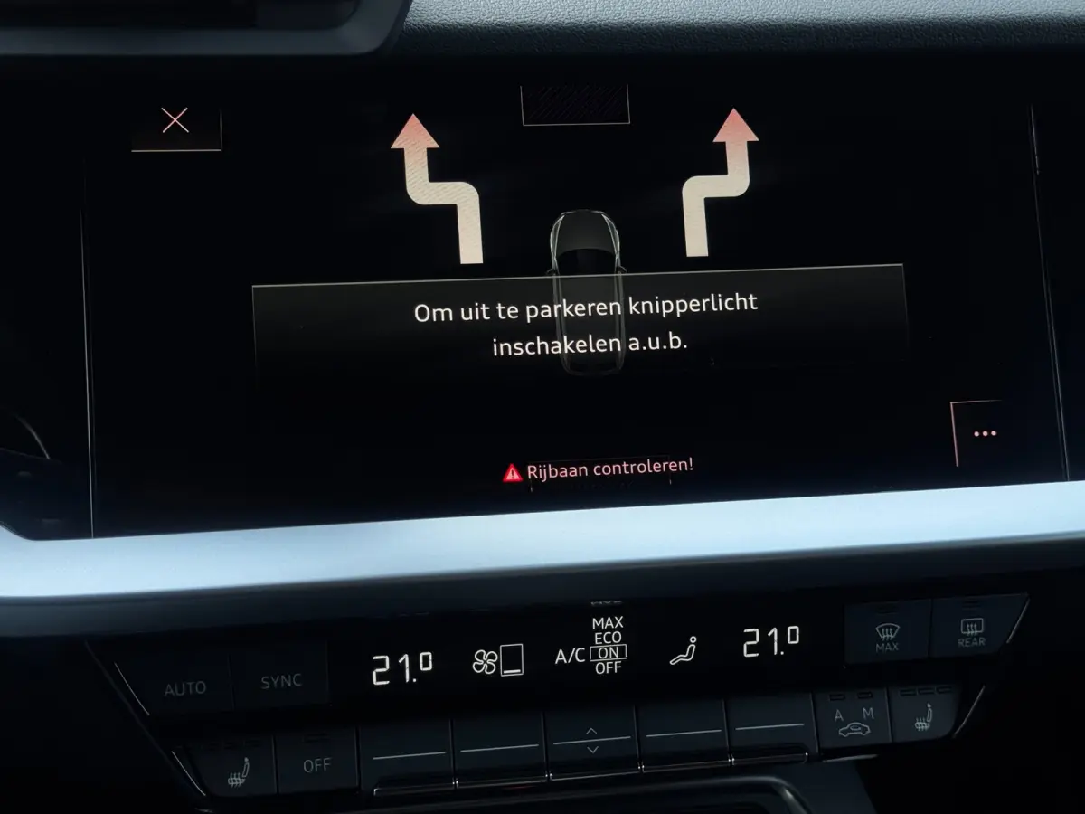 40 TFSI e 204 PK Advanced edition | 93 % SOH | Audi dealer onderhouden | Camera | Stoelverwarming