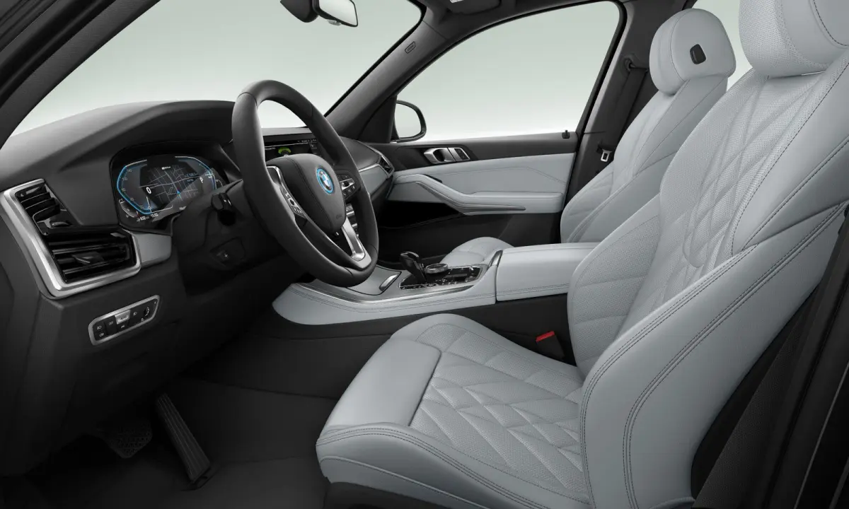 xDrive45e Comfortstoelen - Warmte Comfort Pack Voor - Comfort Access - Parking Assistant - BMW Live Cockpit Professional -