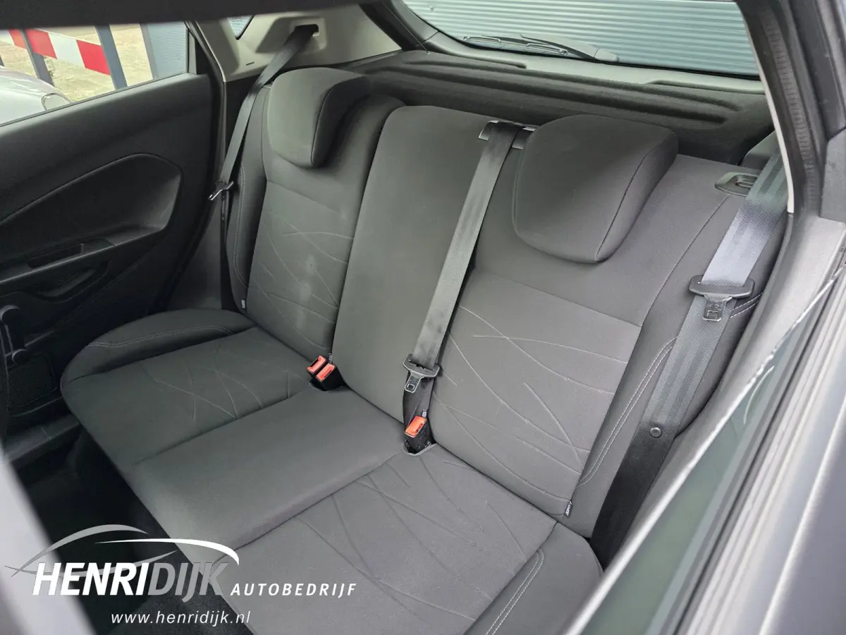1.0 Style Ultimate Navi / Cruise / AC / Nieuwe D-Riem