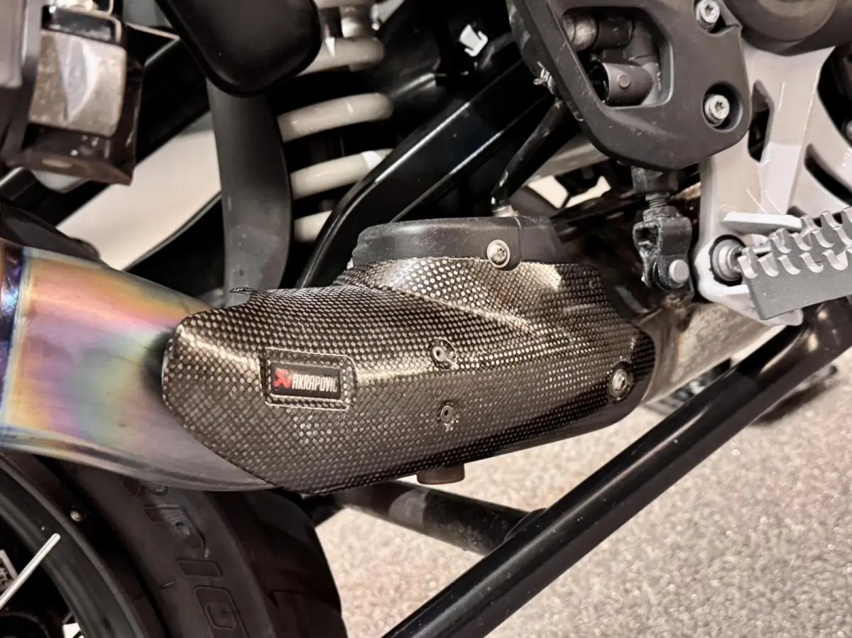 Style HP Akrapovic Dynamiek Rijmodi Pro