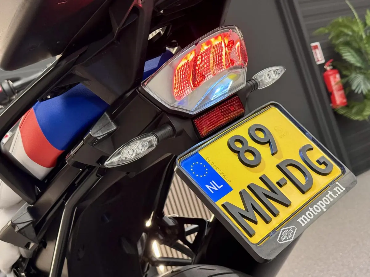 Style HP Akrapovic Dynamiek Rijmodi Pro