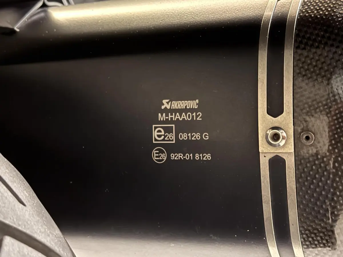 Style HP Akrapovic Dynamiek Rijmodi Pro