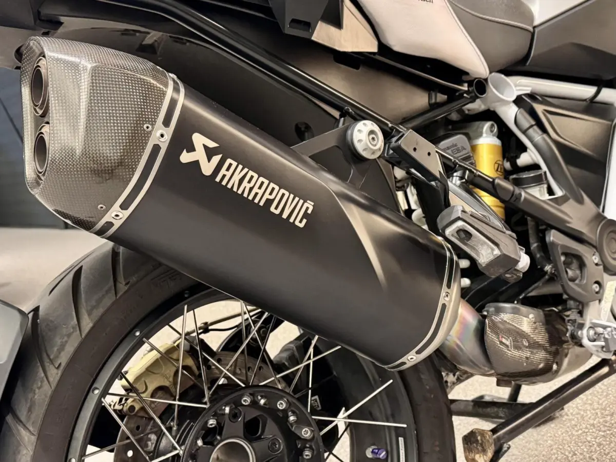 Style HP Akrapovic Dynamiek Rijmodi Pro