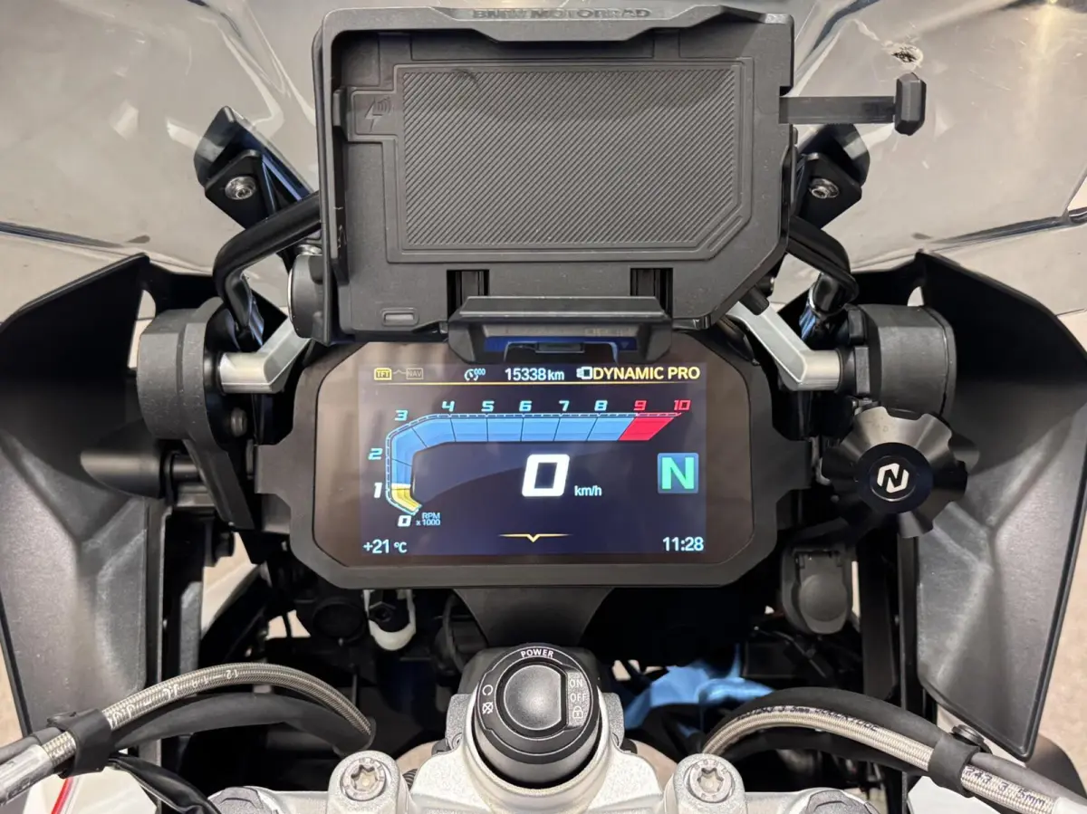 Style HP Akrapovic Dynamiek Rijmodi Pro
