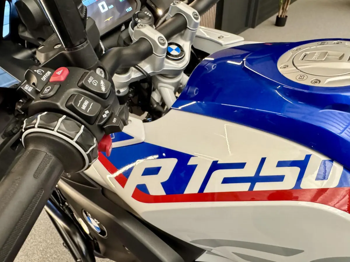 Style HP Akrapovic Dynamiek Rijmodi Pro