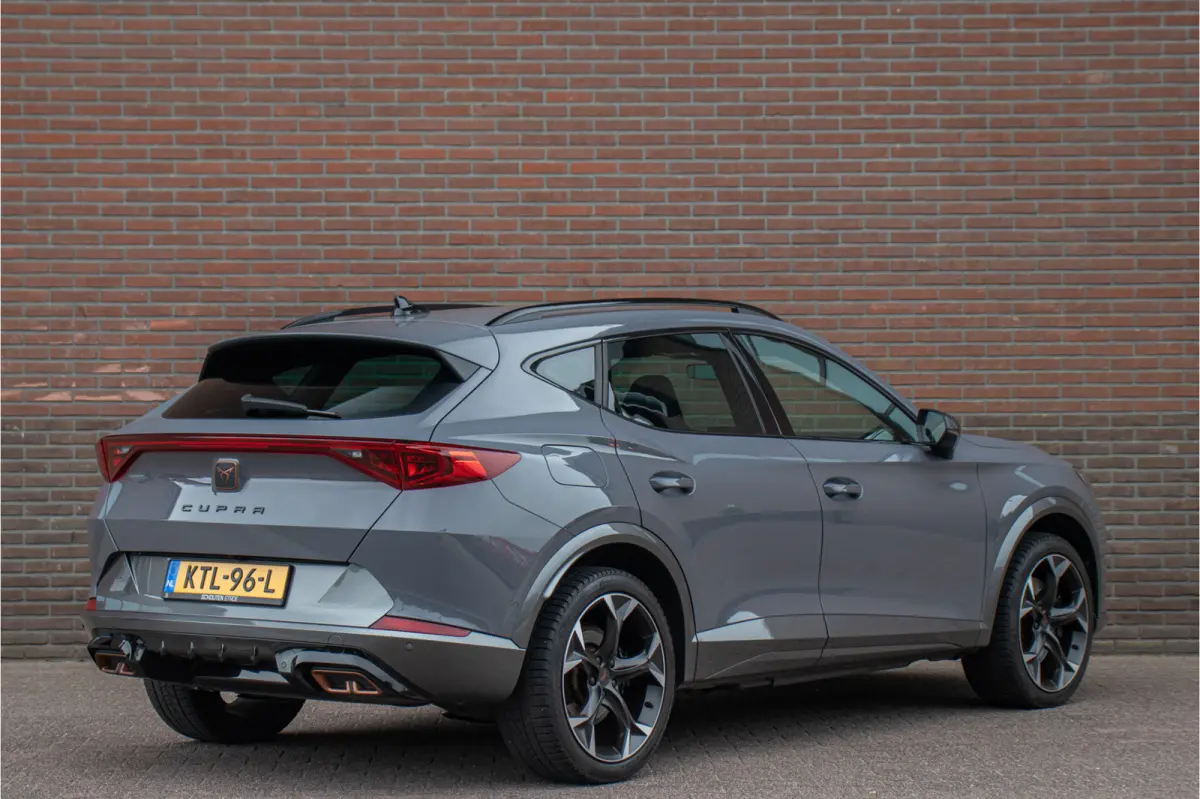 1.4 e-Hybrid 245PK VZ, Stoel & Stuurverwarming, Carplay, Camera, Full LED, Adaptive Cruise, DAB+, Navigatie.