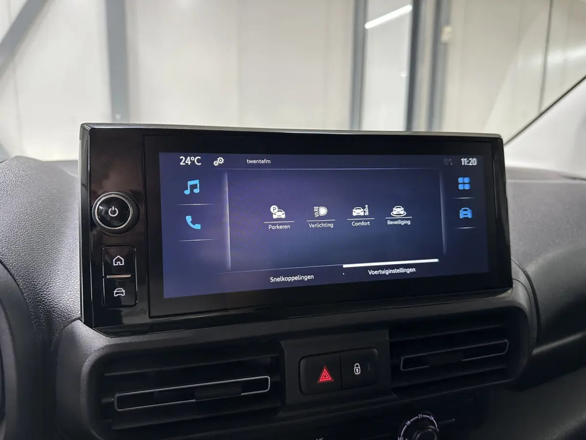 Challenger (L2) 50 kWh 136pk | 3pers. | Laadvloer | 3-fase(11kw) | Multimediascherm groot |