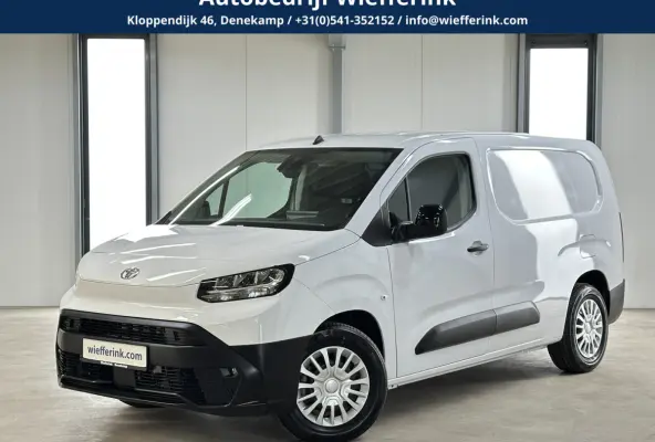 Challenger (L2) 50 kWh 136pk | 3pers. | Laadvloer | 3-fase(11kw) | Multimediascherm groot |