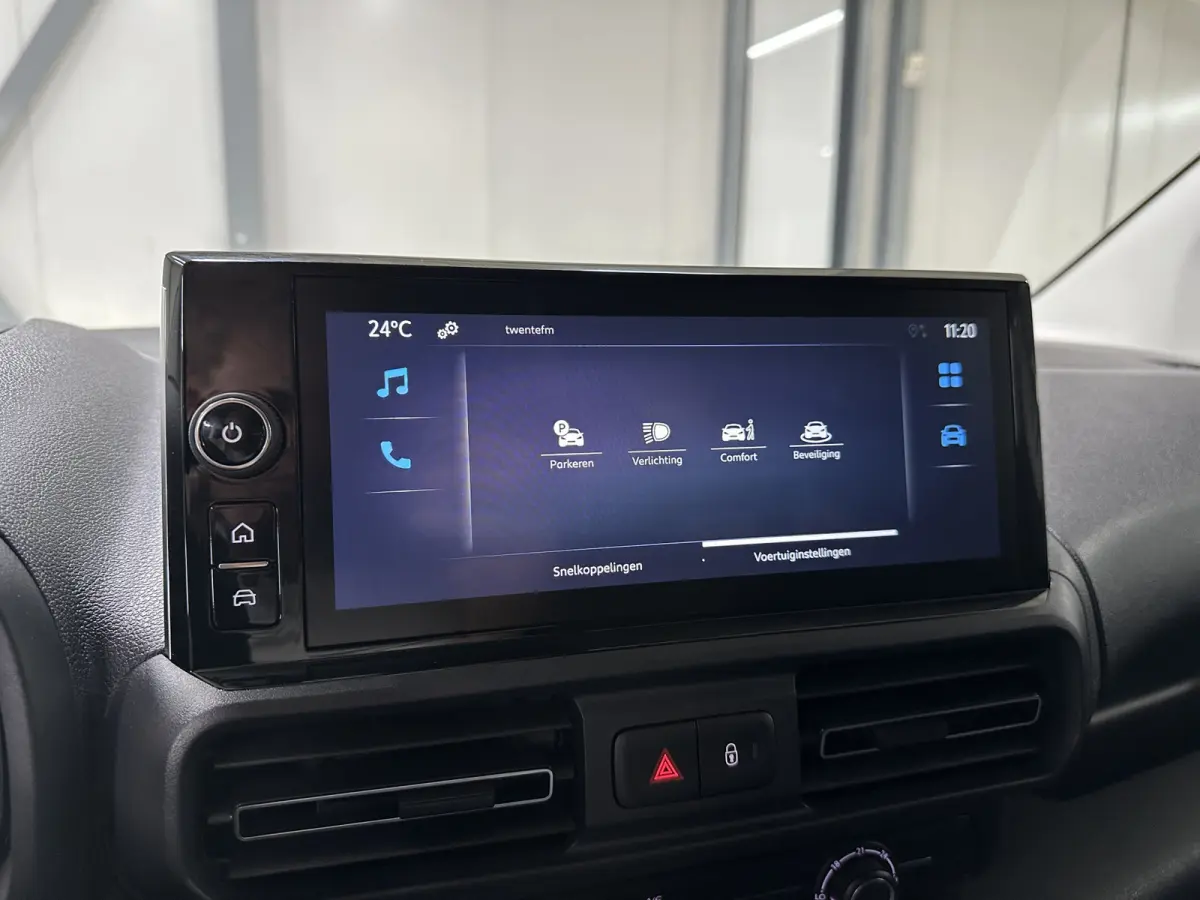 Challenger (L2) 50 kWh 136pk | 3pers. | Laadvloer | 3-fase(11kw) | Multimediascherm groot |