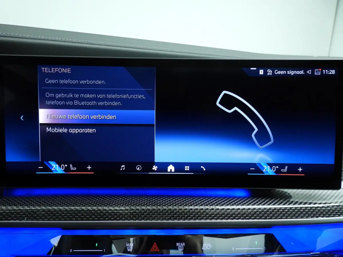 750e xDrive | M-Sportpakket | LED | HUD | Active cruise | Panoramadak | Active steering | Chrome line | DAB | Bowers & Wilkins sound | Alu 20 inch
