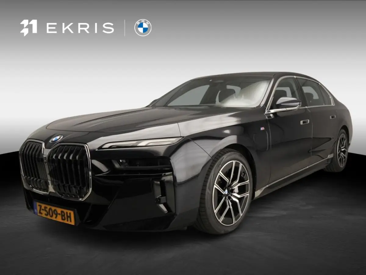 750e xDrive | M-Sportpakket | LED | HUD | Active cruise | Panoramadak | Active steering | Chrome line | DAB | Bowers & Wilkins sound | Alu 20 inch