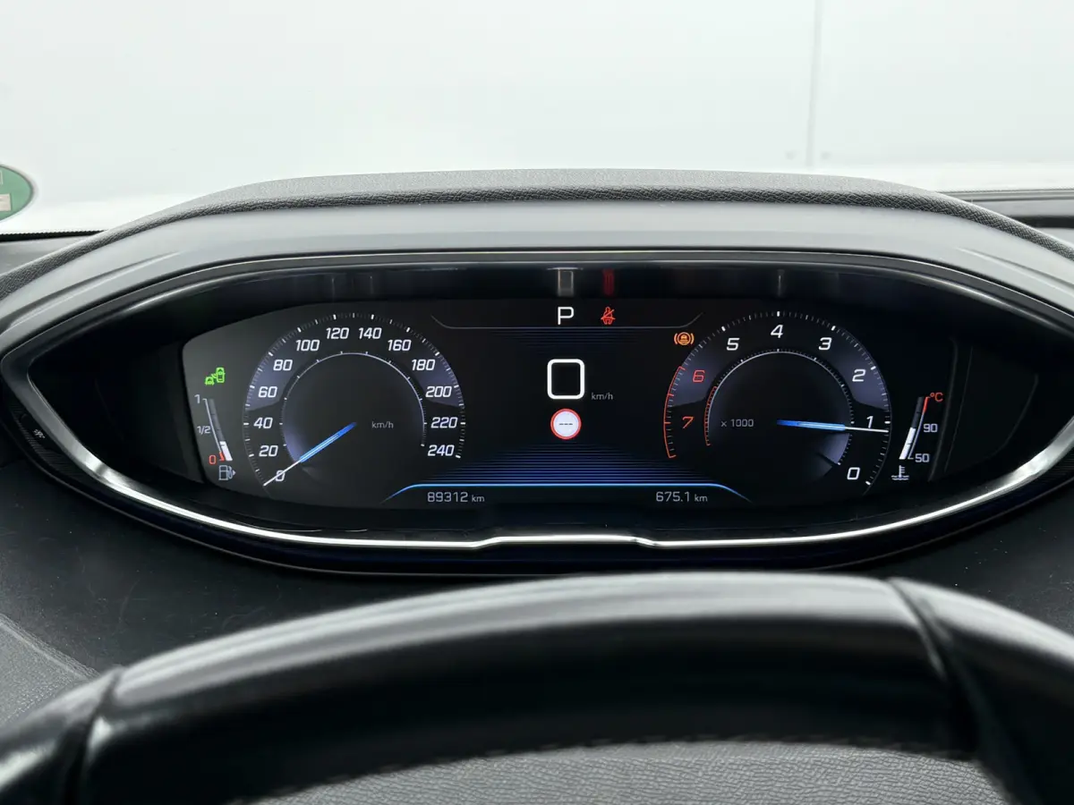 1.2 PureTech Allure | Trekhaak | Pano | CarPlay | Keyless | 19 inch
