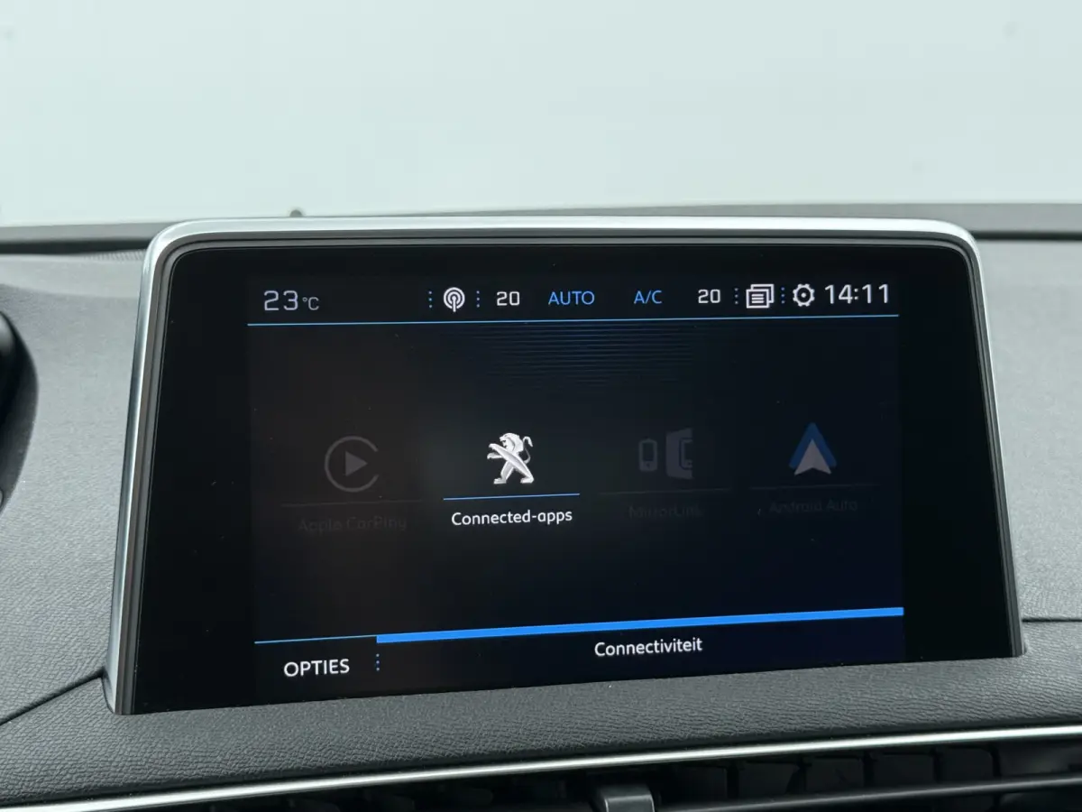 1.2 PureTech Allure | Trekhaak | Pano | CarPlay | Keyless | 19 inch